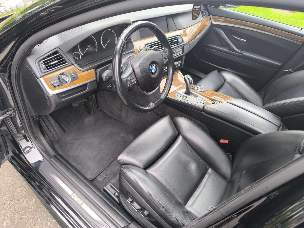 BMW 550, 4.4 l., Седан