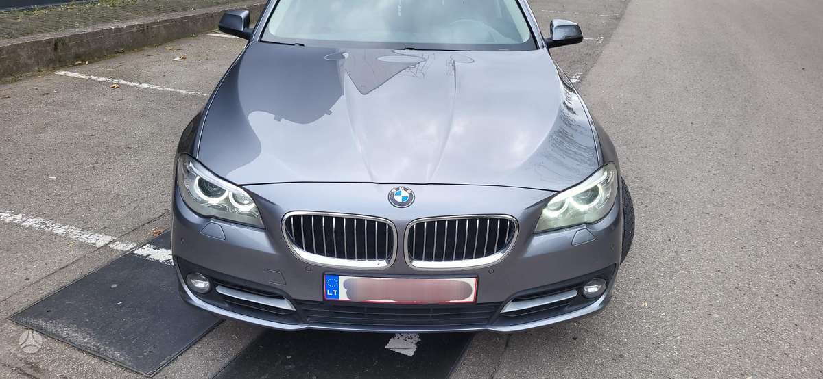 BMW 528, 2.0 l., Седан