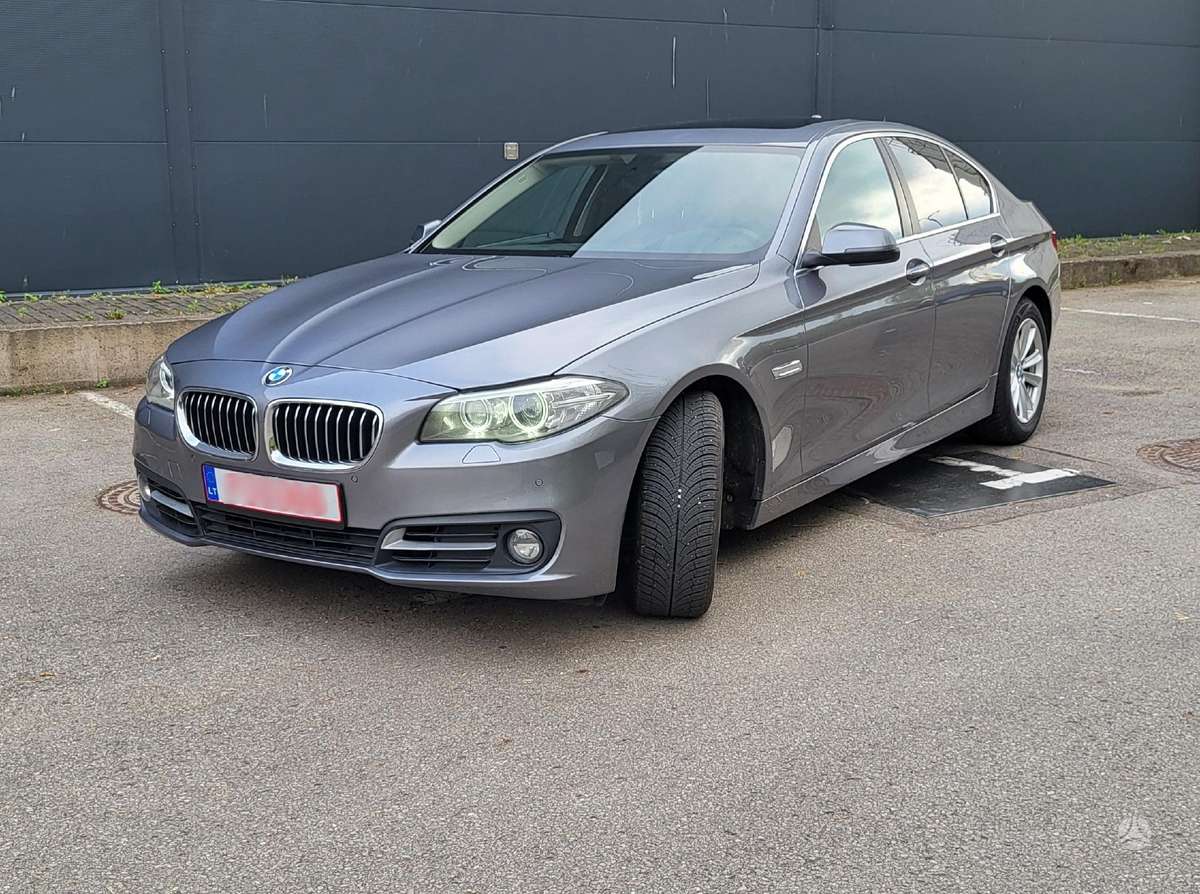BMW 528, 2.0 l., Седан