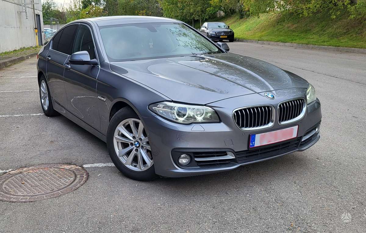 BMW 528, 2.0 l., Седан
