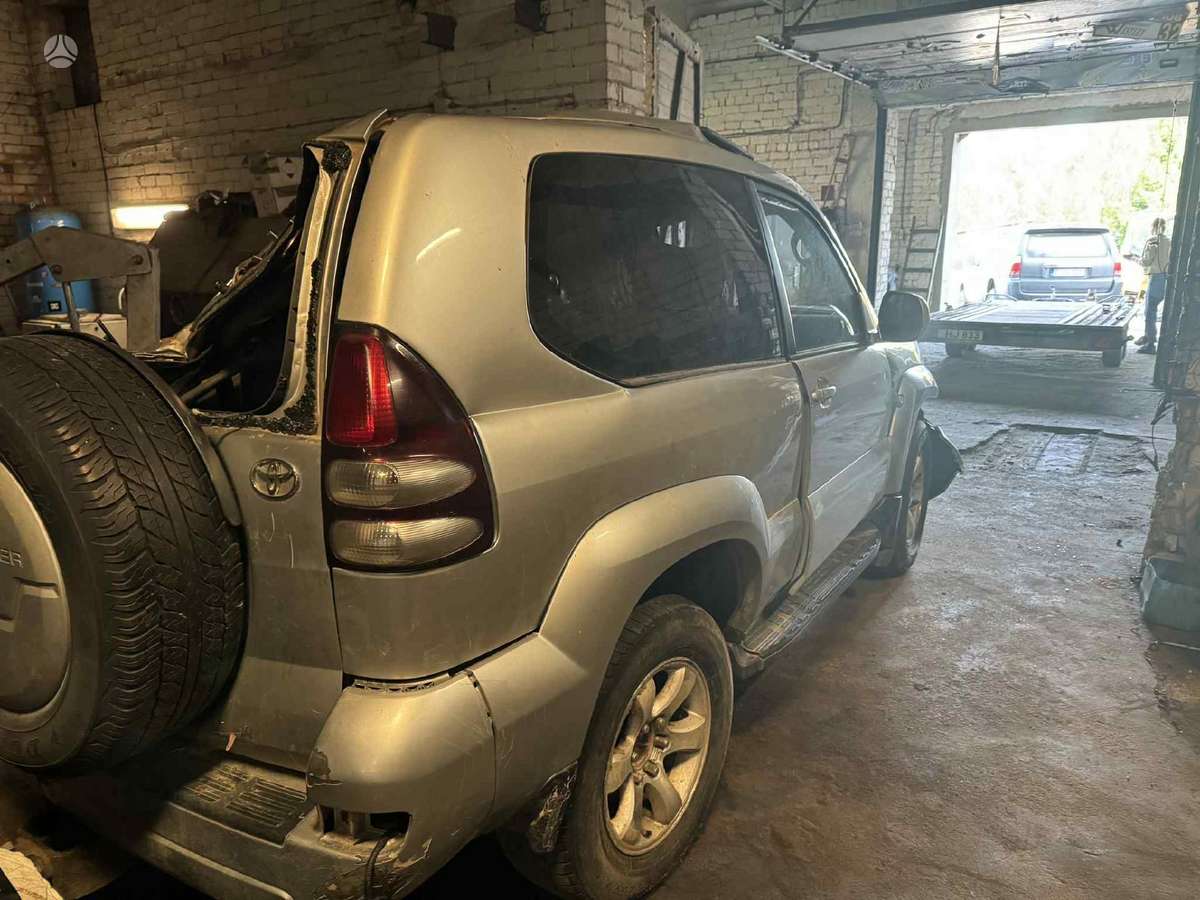 Toyota Land Cruiser Prado