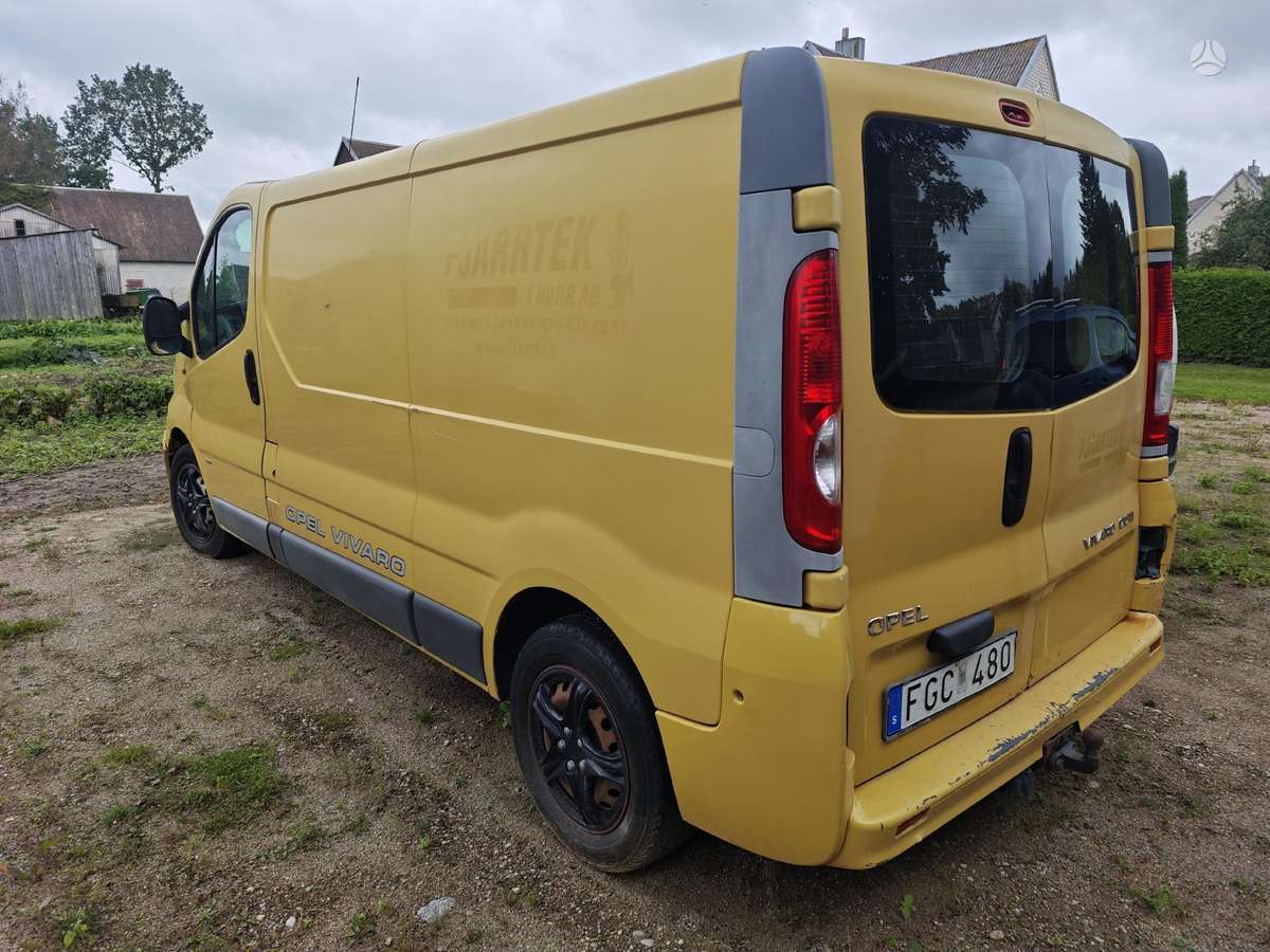 Opel Vivaro for parts. Dalimis