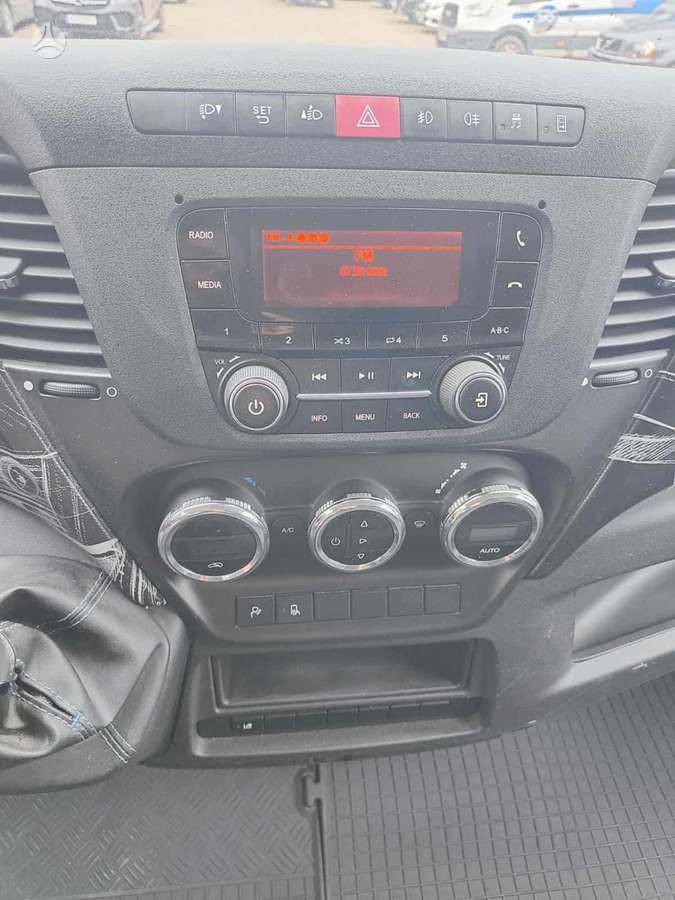 Iveco Daily, F1AGL411G