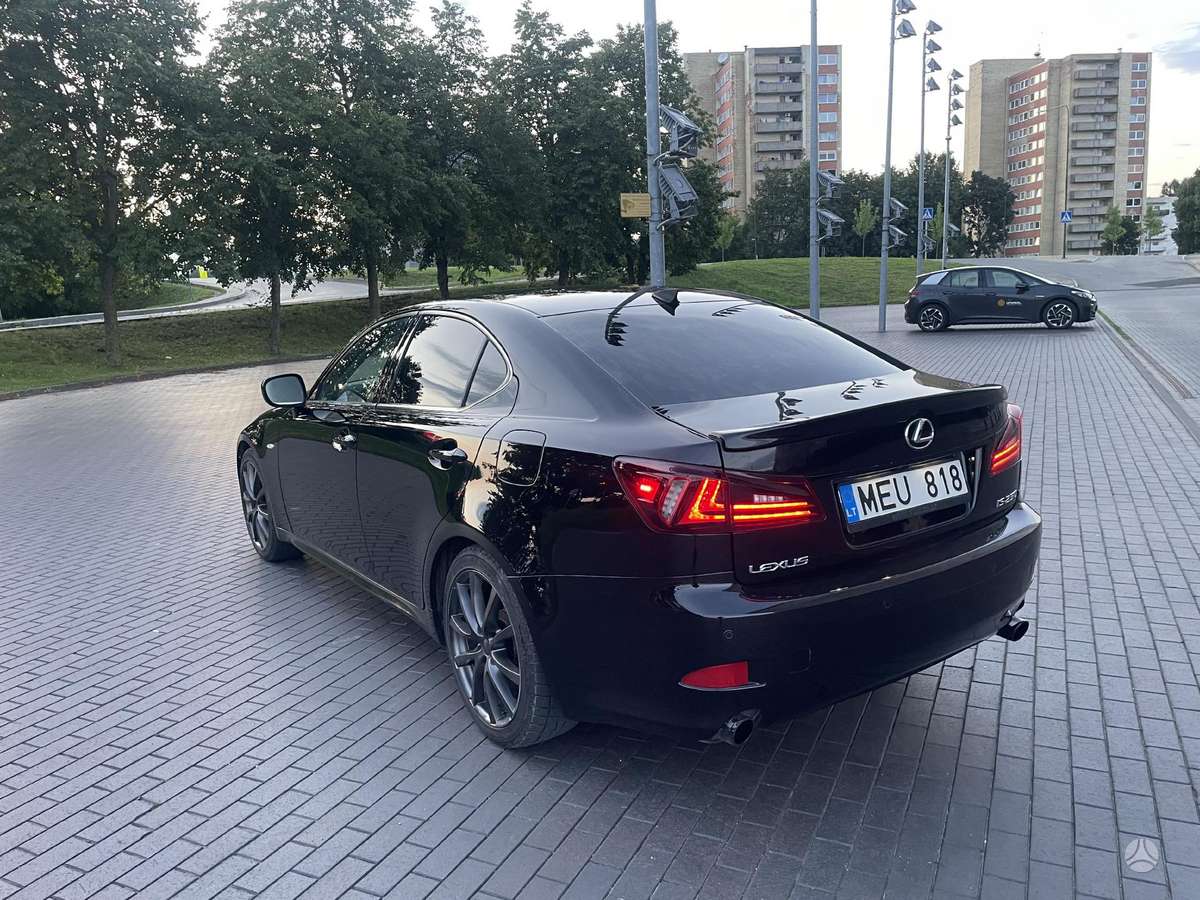 Lexus IS 250, 2.5 l., Седан