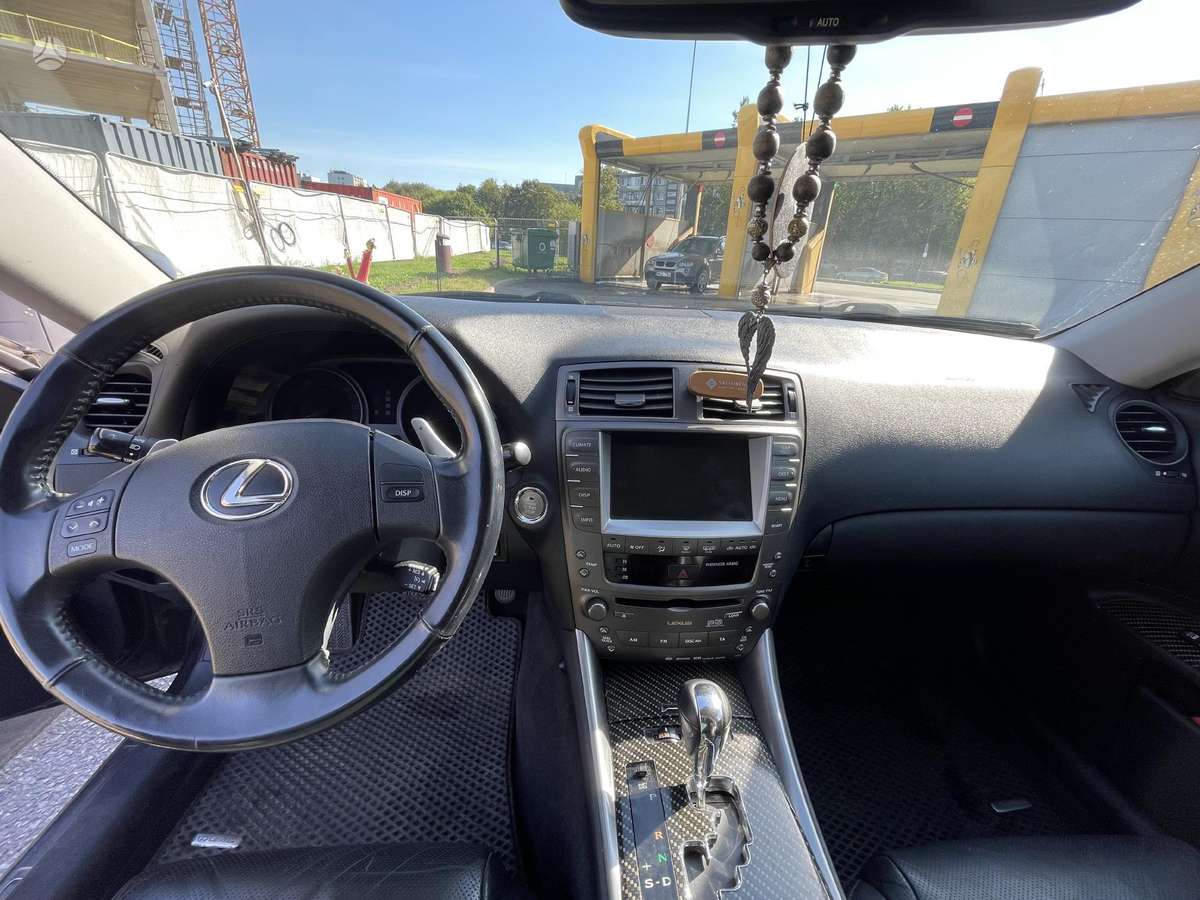 Lexus IS 250, 2.5 l., Седан