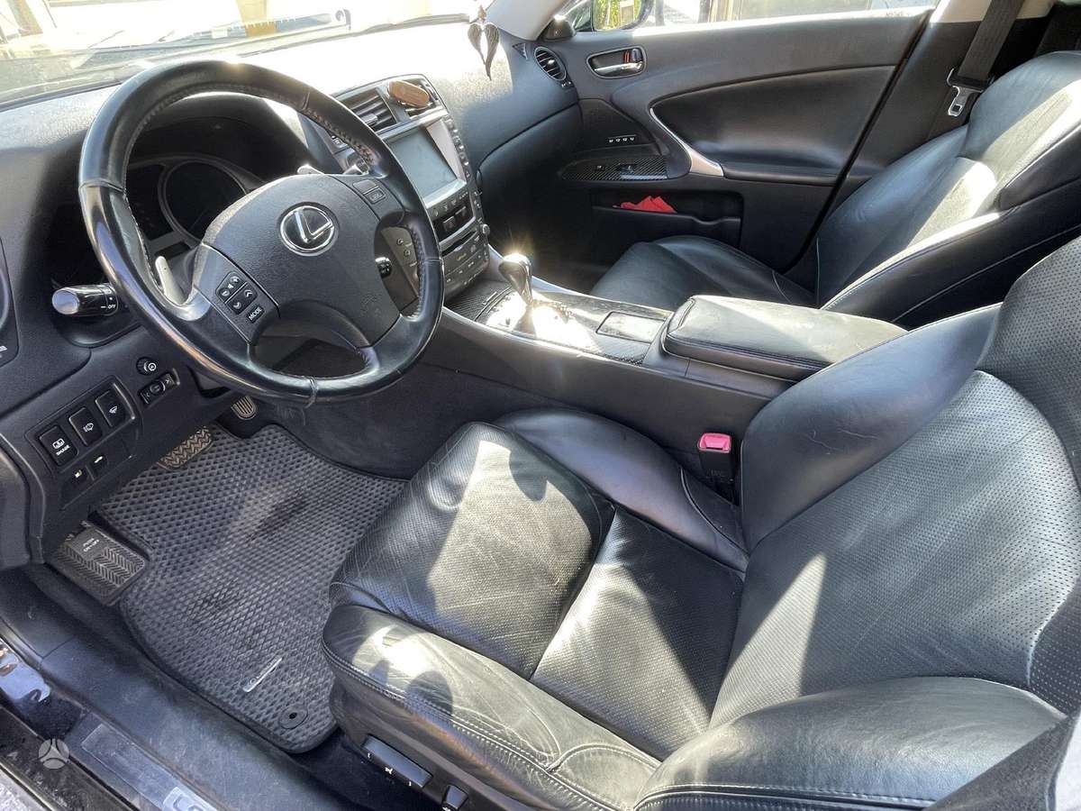 Lexus IS 250, 2.5 l., Седан