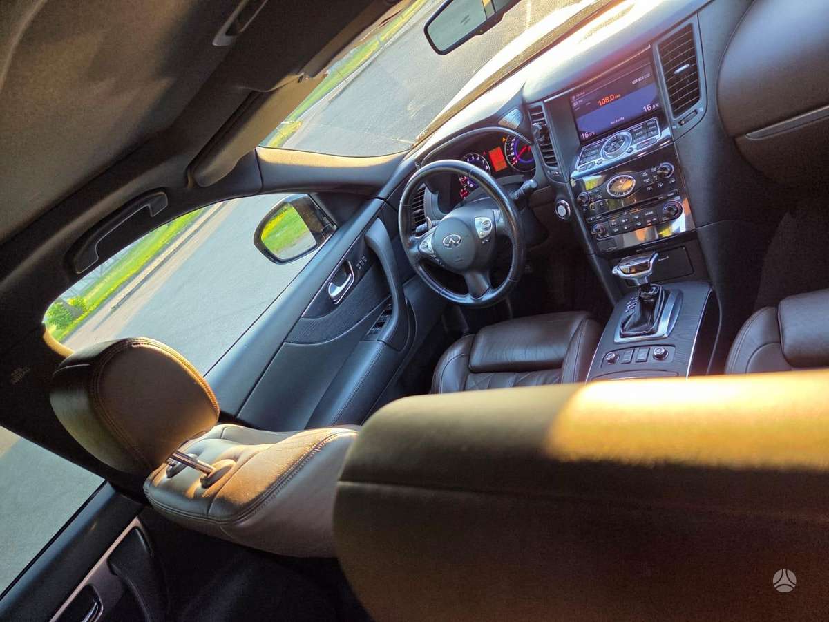Infiniti FX50 Fx30 fx35 fx50 qx70