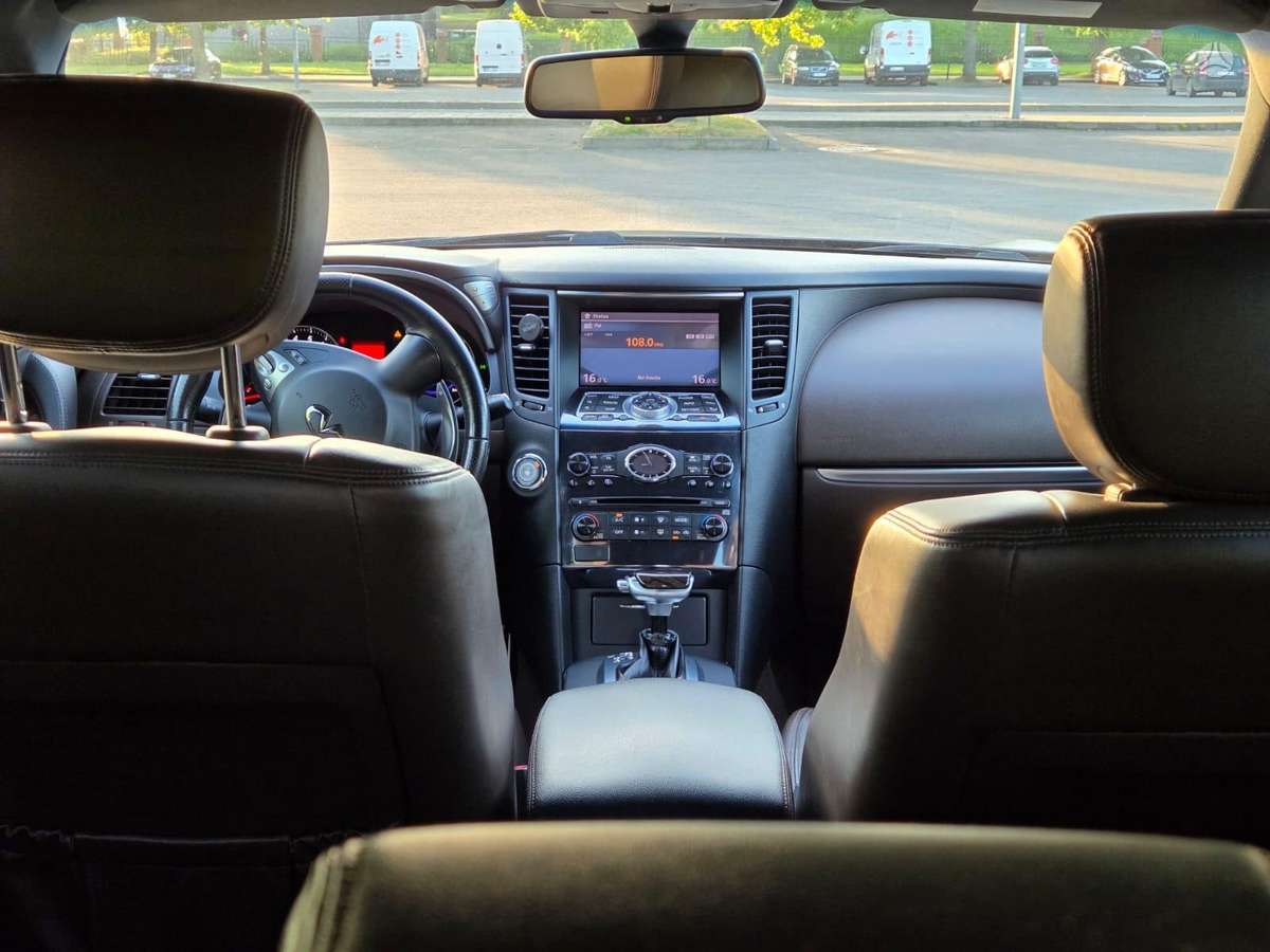 Infiniti FX50 Fx30 fx35 fx50 qx70