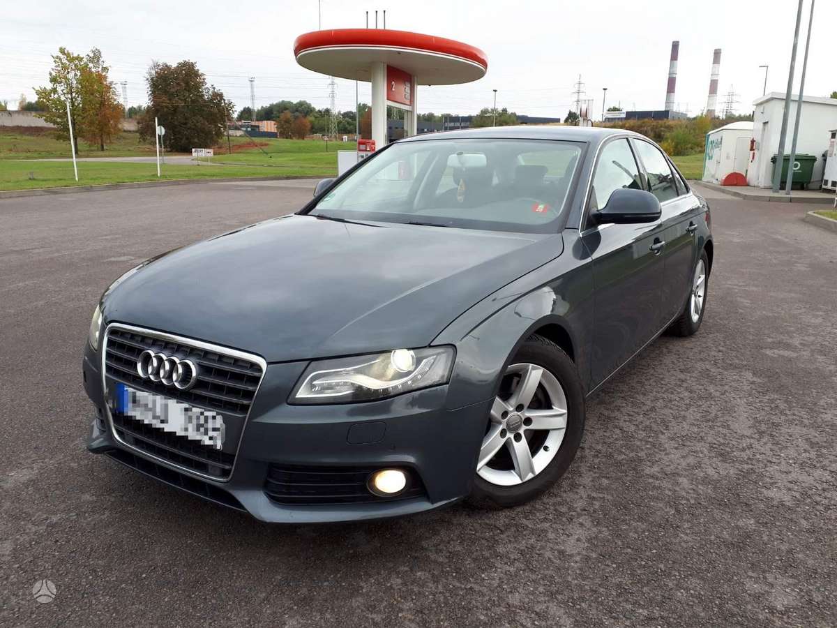 Audi A4, 2.0 l., Седан