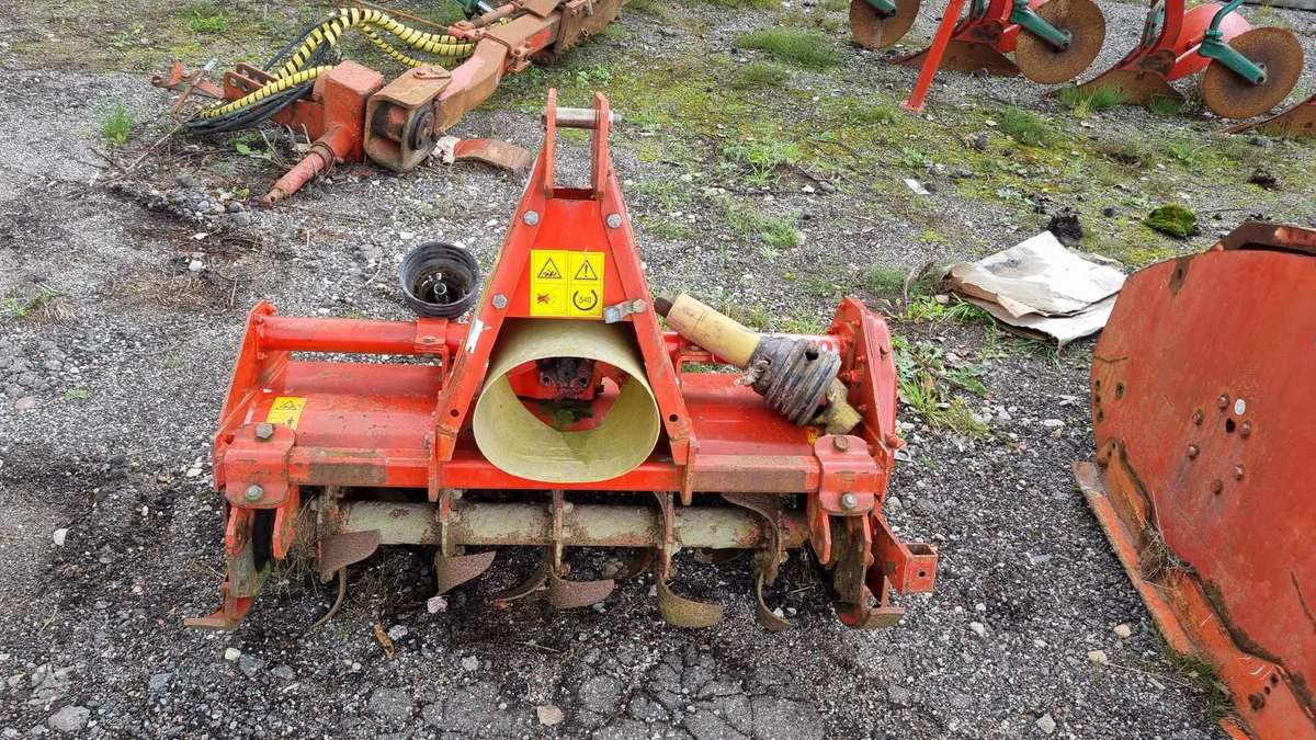 Maschio 100 C, frēze