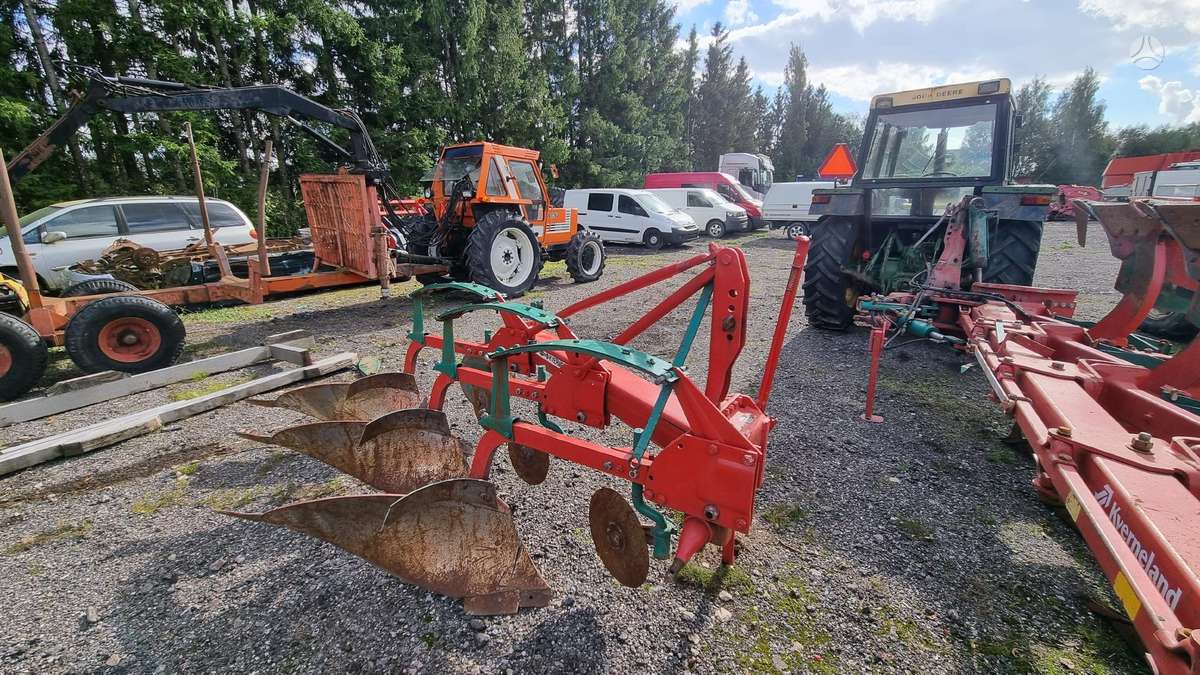 Kverneland 3 ADB, ploughs