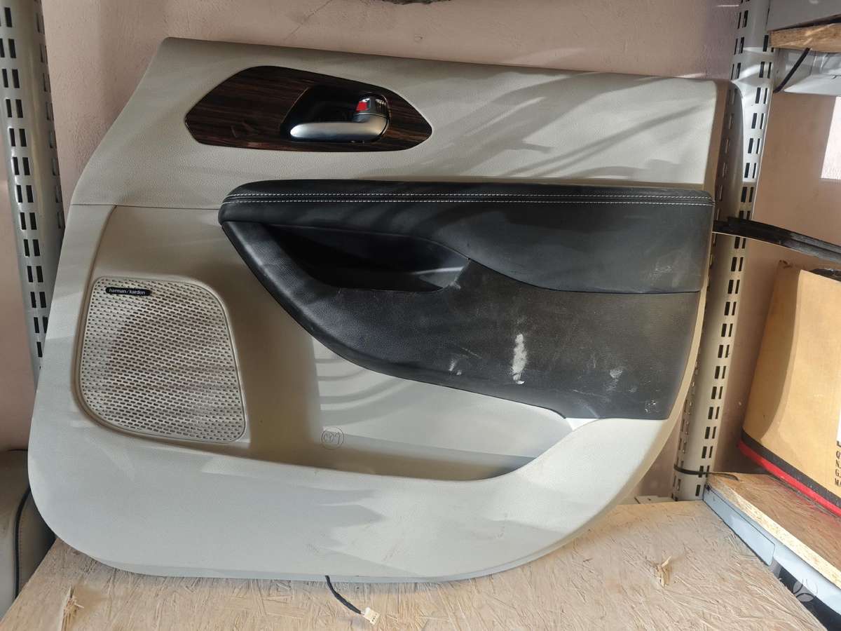 Chrysler Pacifica elektros sistemos dalys