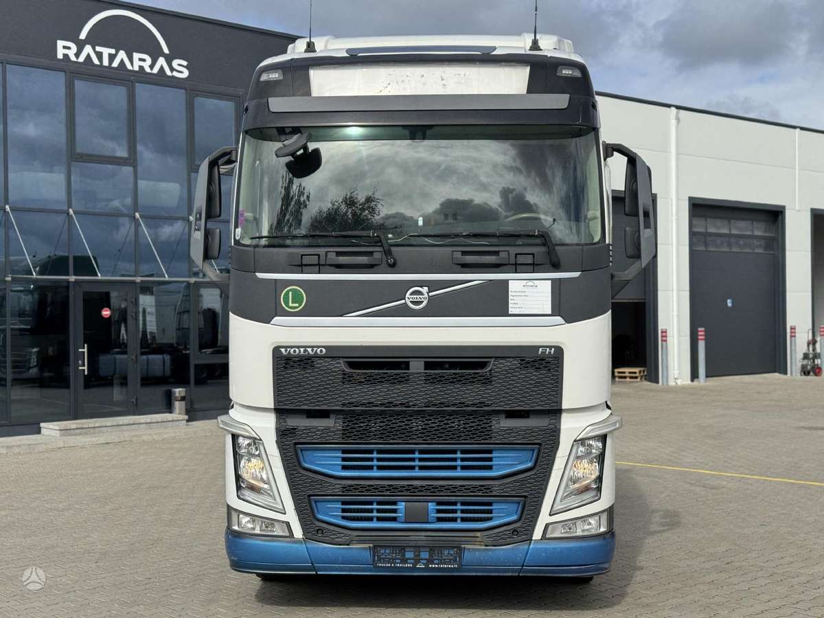Volvo FH13.460, double sleeper