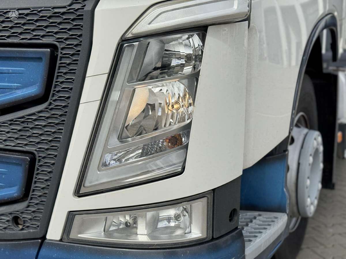 Volvo FH13.460, double sleeper