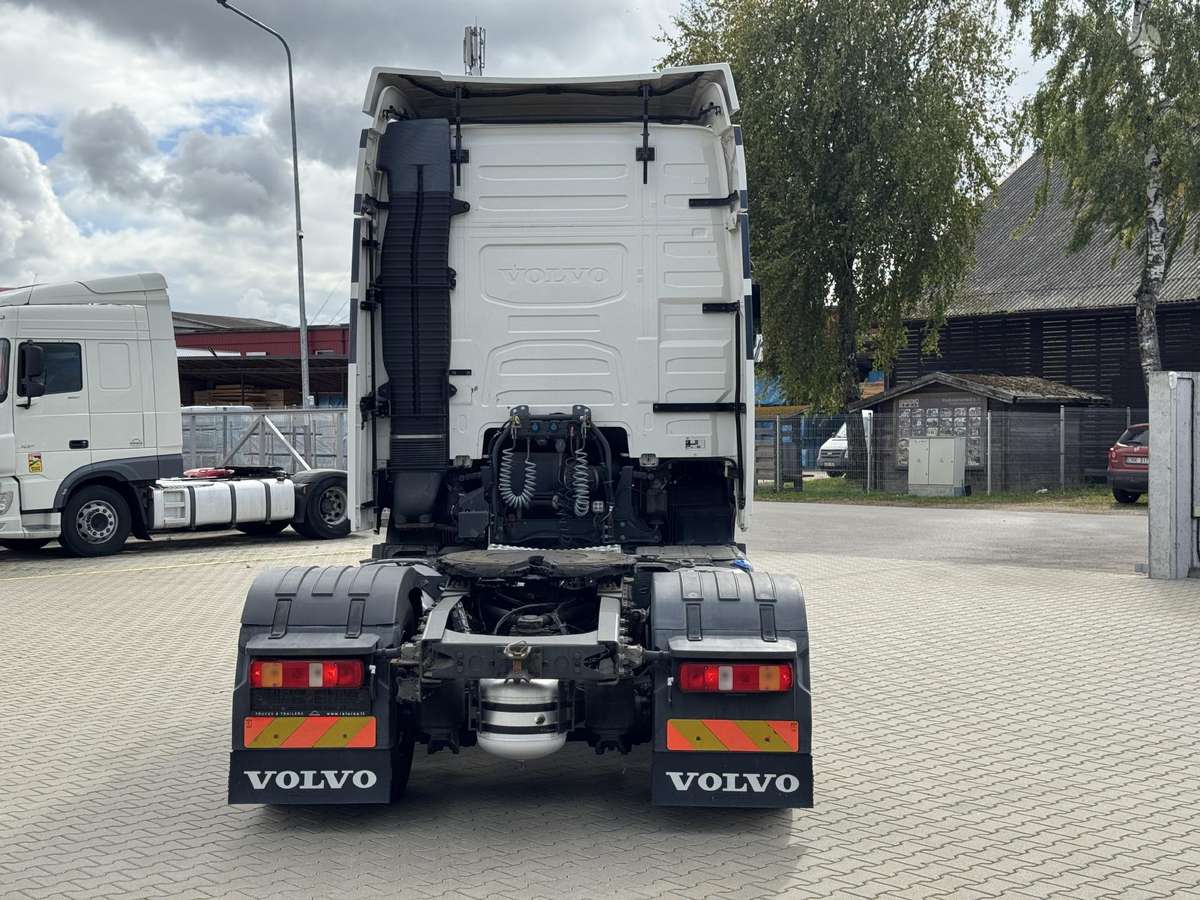 Volvo FH13.460, double sleeper
