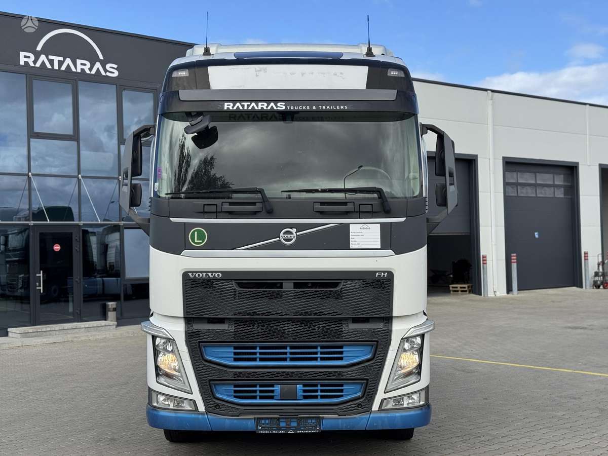 Volvo FH13.460, double sleeper