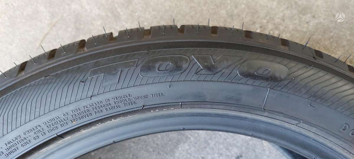 Toyo, winter 215/50 R18