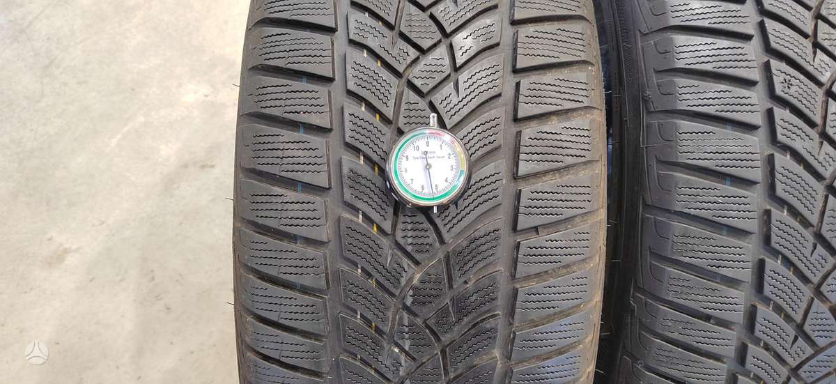Goodyear Ultra Grip  Performance +, winter 255/45 R20