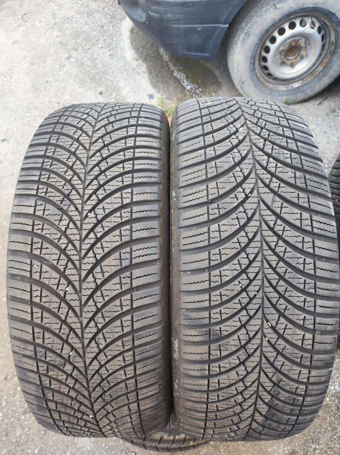 Goodyear R17C, всесезонные 225/55 R17