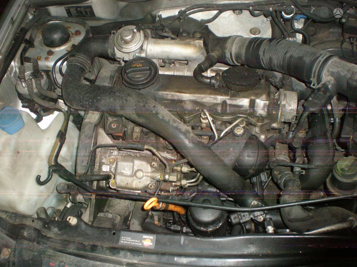 Seat Cordoba dalimis