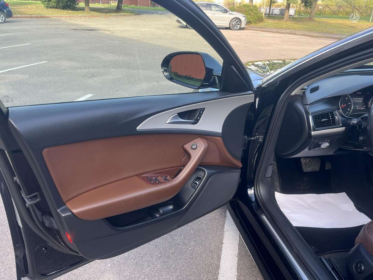 Audi A6, 2.0 l., Седан