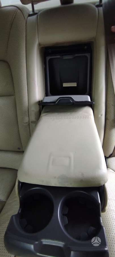 Volvo S80, 4.4 l., Седан