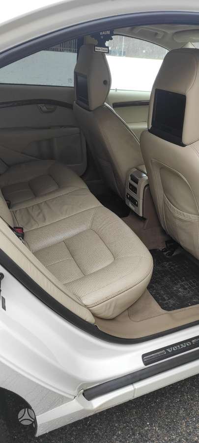 Volvo S80, 4.4 l., Седан