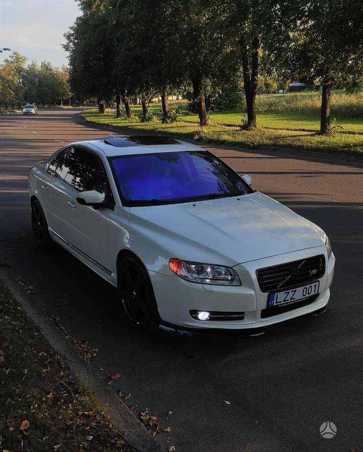 Volvo S80, 4.4 l., Седан