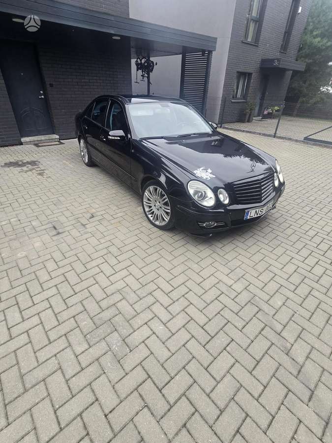 Mercedes-Benz E320, 3.0 l., Седан