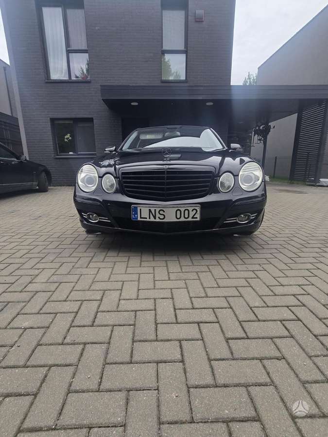 Mercedes-Benz E320, 3.0 l., Седан