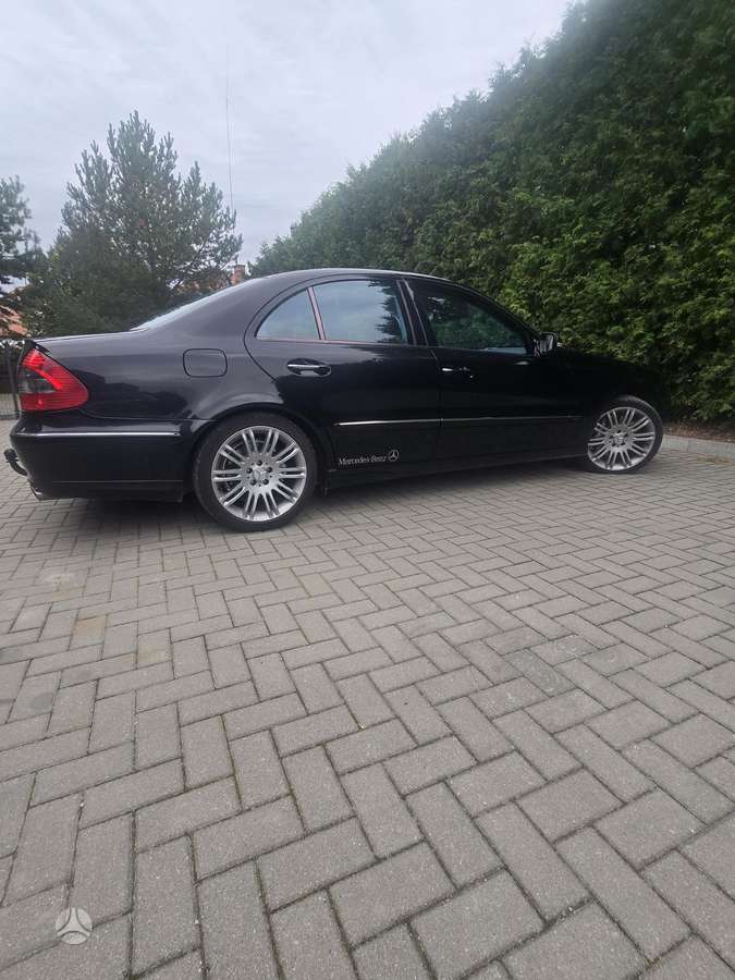 Mercedes-Benz E320, 3.0 l., Седан