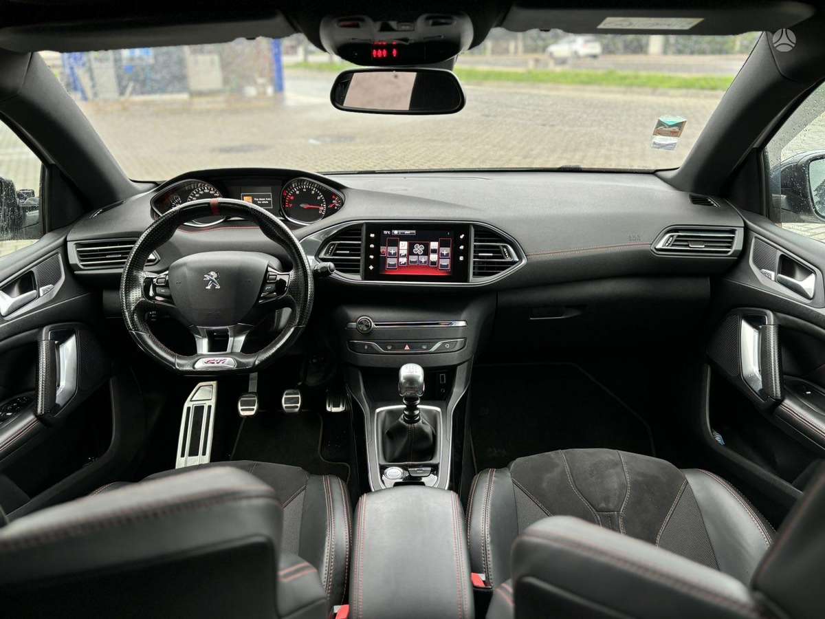 Peugeot 308, 1.6 l., hatchback