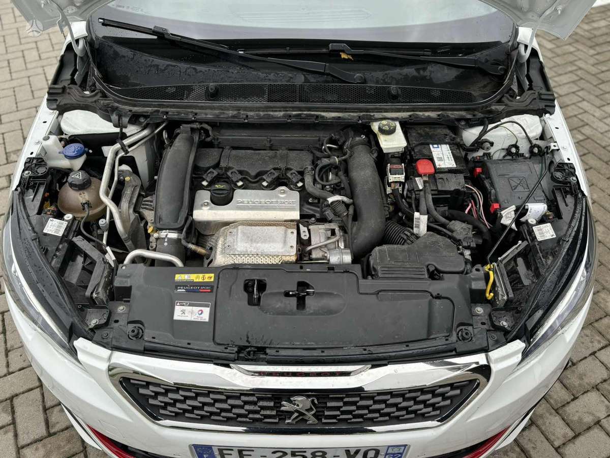 Peugeot 308, 1.6 l., hatchback