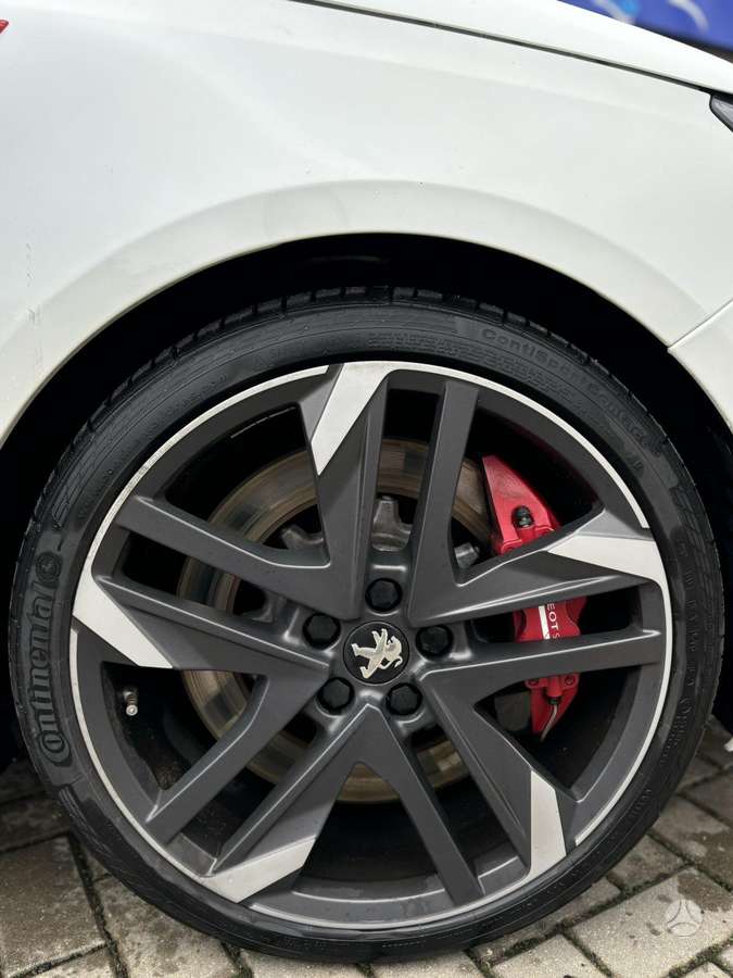 Peugeot 308, 1.6 l., hatchback