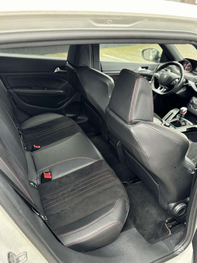 Peugeot 308, 1.6 l., hatchback