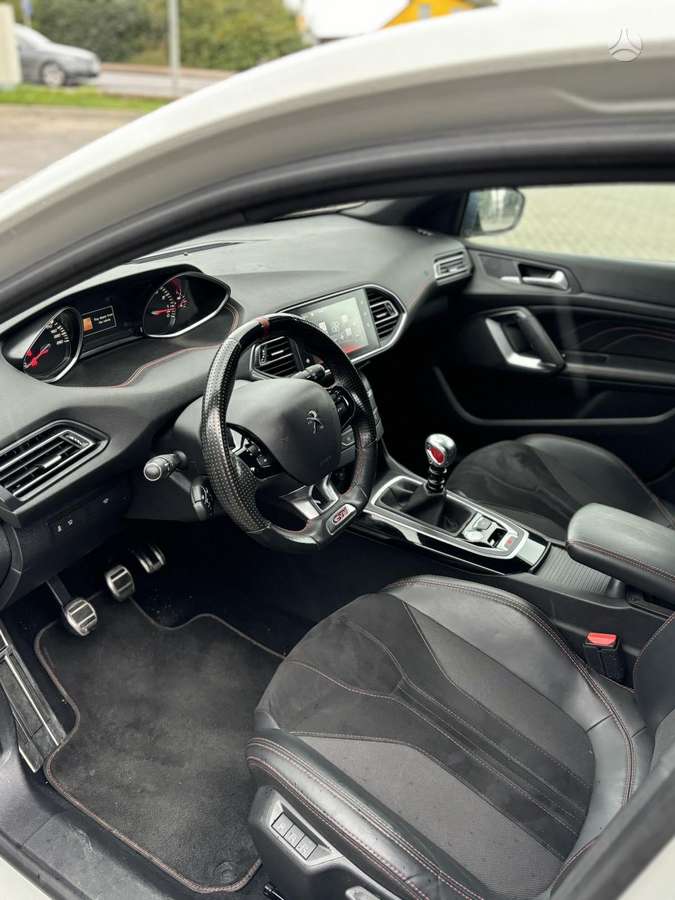 Peugeot 308, 1.6 l., hatchback