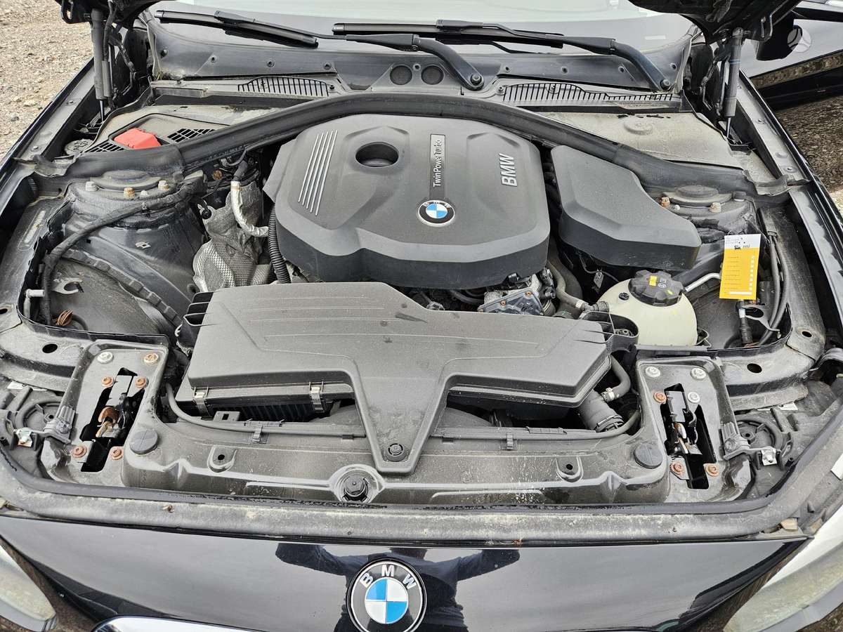 BMW 118, 1.5 l., Хэтчбек