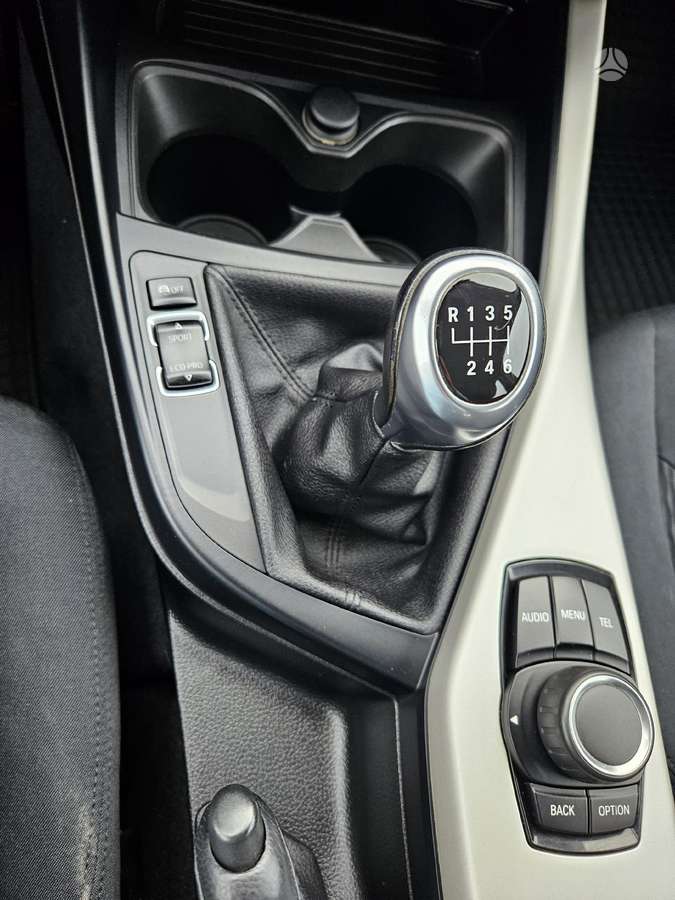 BMW 118, 1.5 l., Хэтчбек