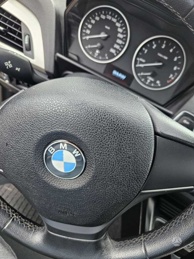BMW 118, 1.5 l., Хэтчбек