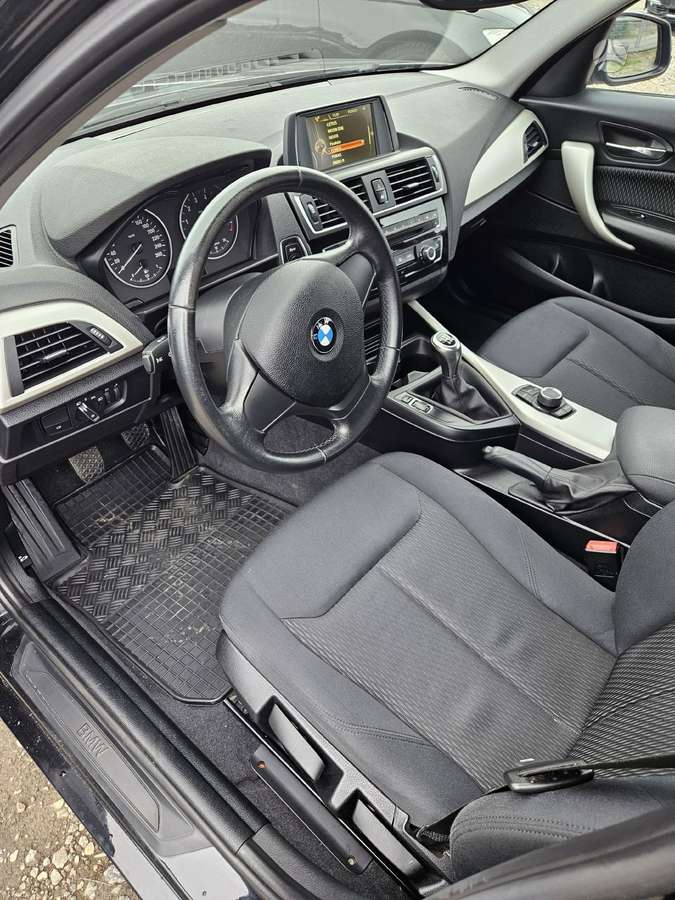 BMW 118, 1.5 l., Хэтчбек