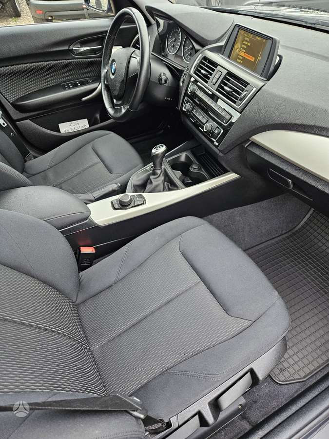 BMW 118, 1.5 l., Хэтчбек