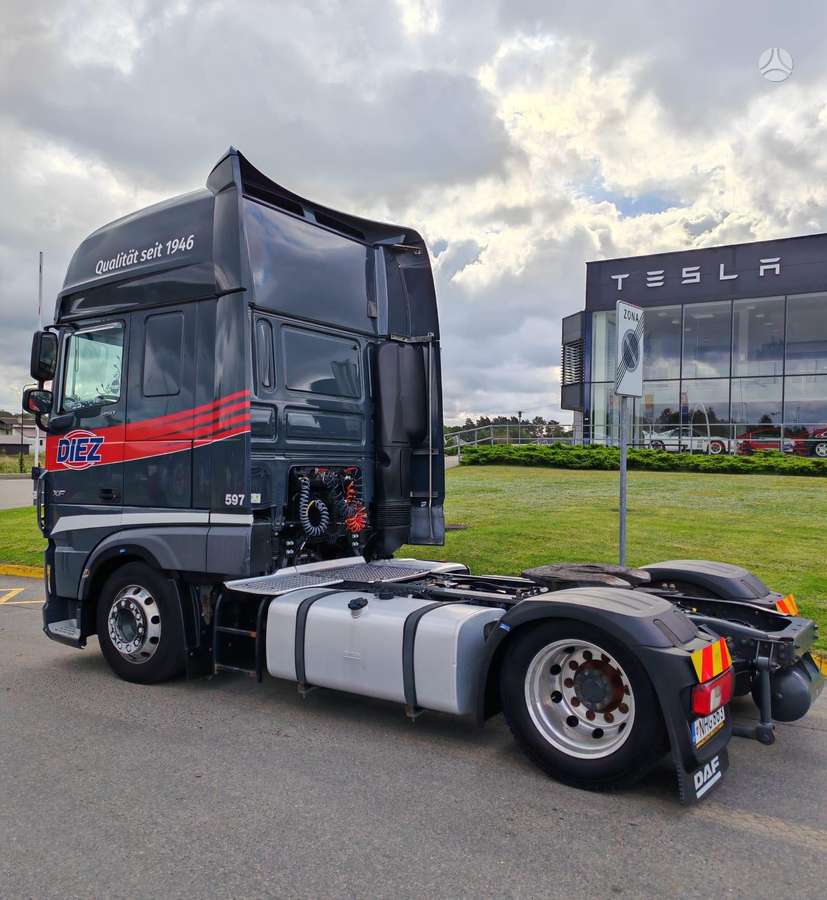 DAF 106 SSC Mega  TOP, 2 спальных места
