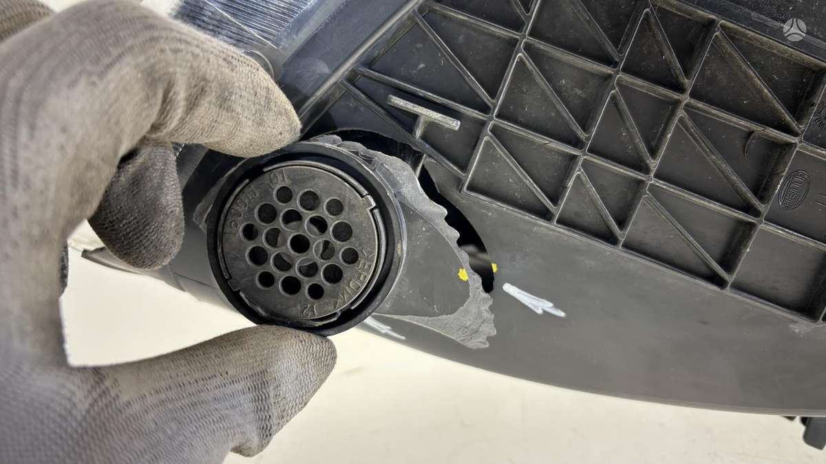 Porsche Cayenne, 7P5941031, Cen28815