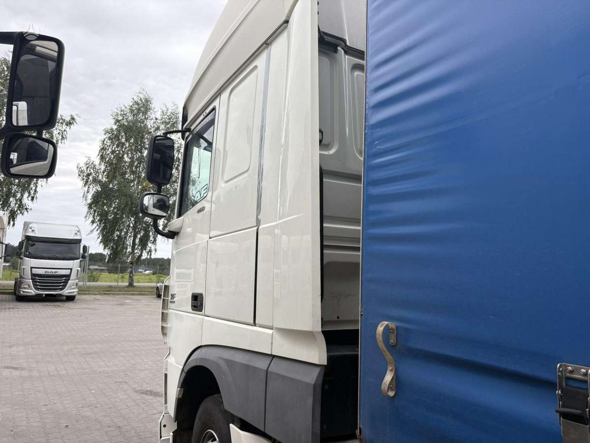 DAF XF460FT, vilcējs