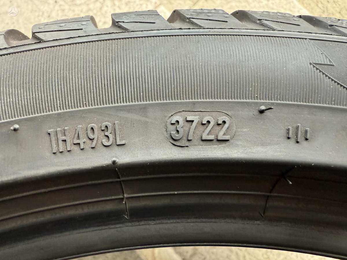 Pirelli ScorpionWinter/2022m, winter 255/40 R20
