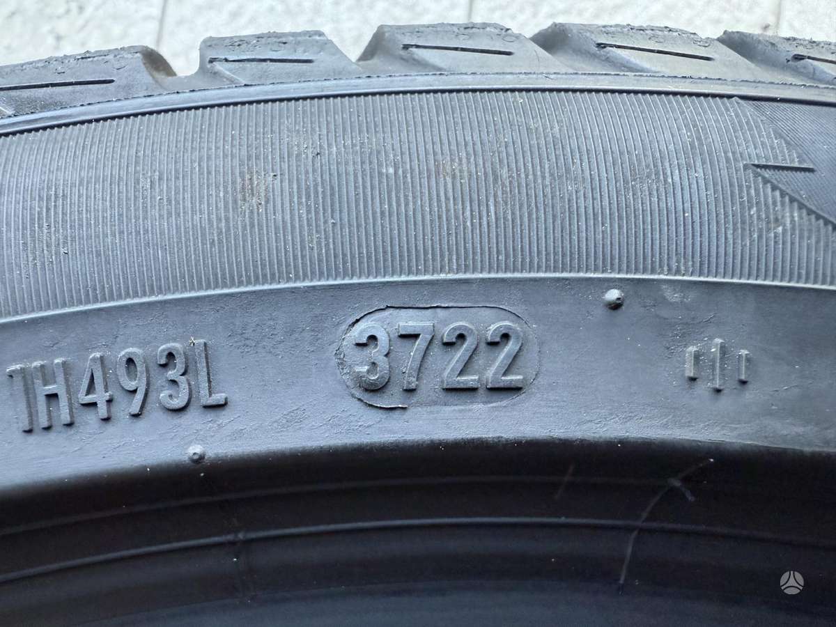 Pirelli ScorpionWinter/2022m, winter 255/40 R20