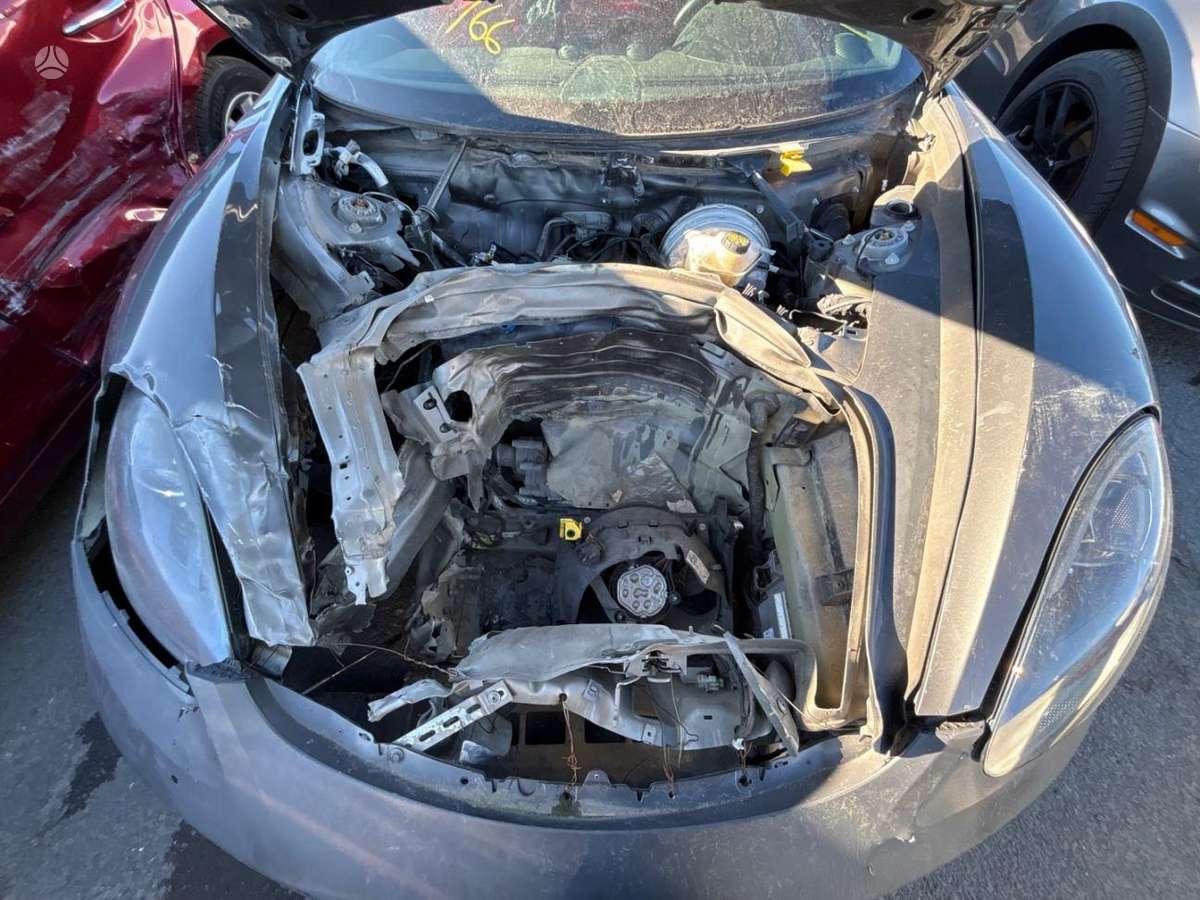 Porsche 718 dalimis. 12 000 km