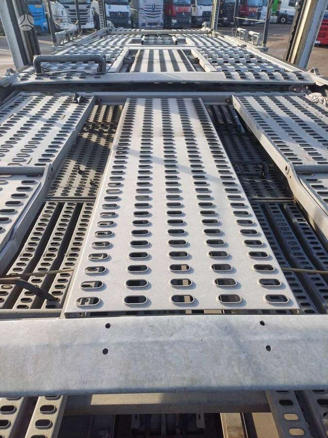 Iveco Lohr 2007, auto transporters