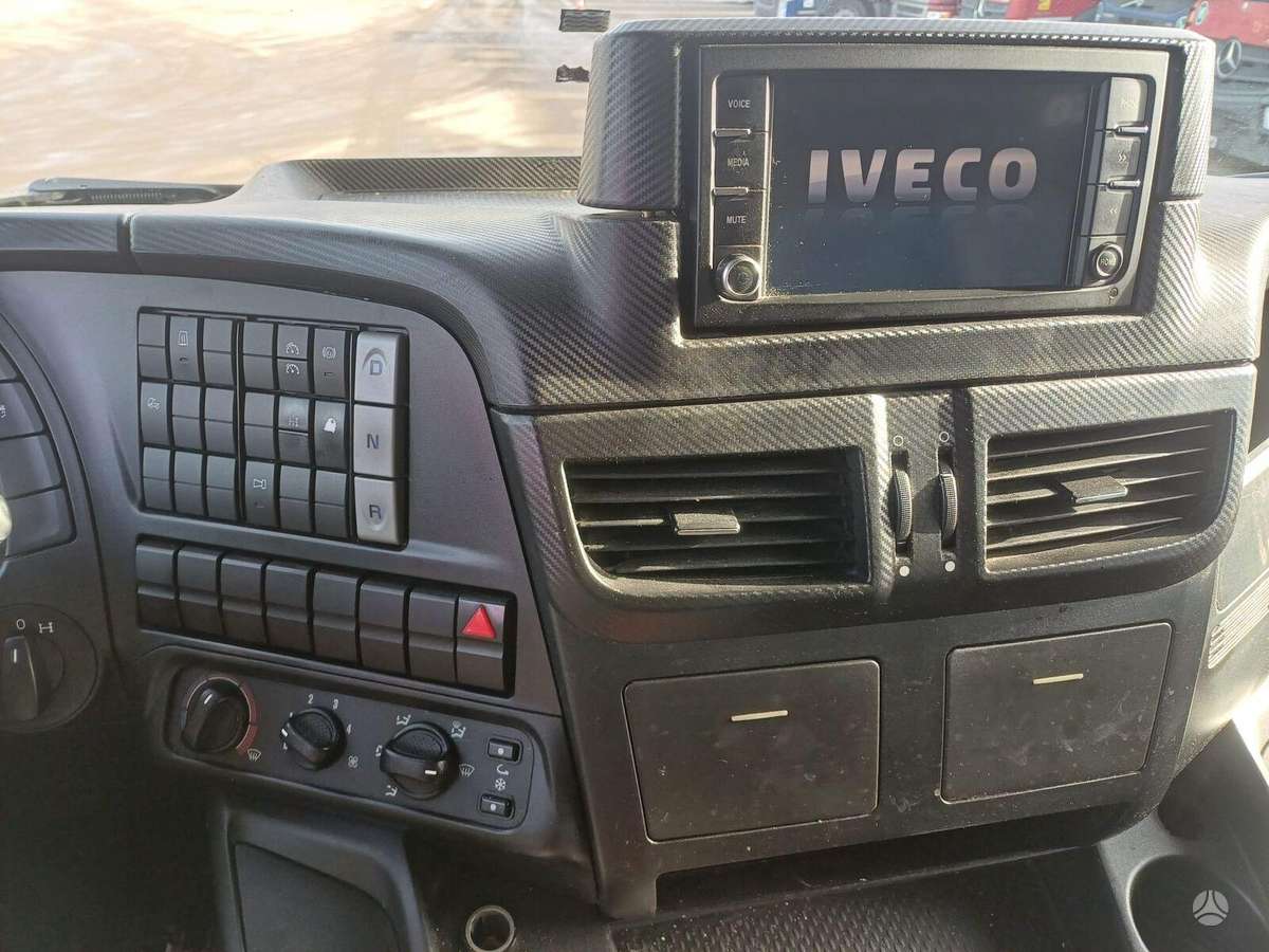 Iveco Lohr 2007, auto transporters