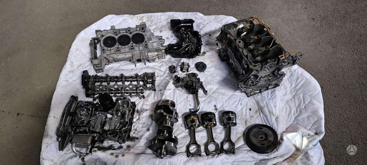 Opel Insignia engine parts